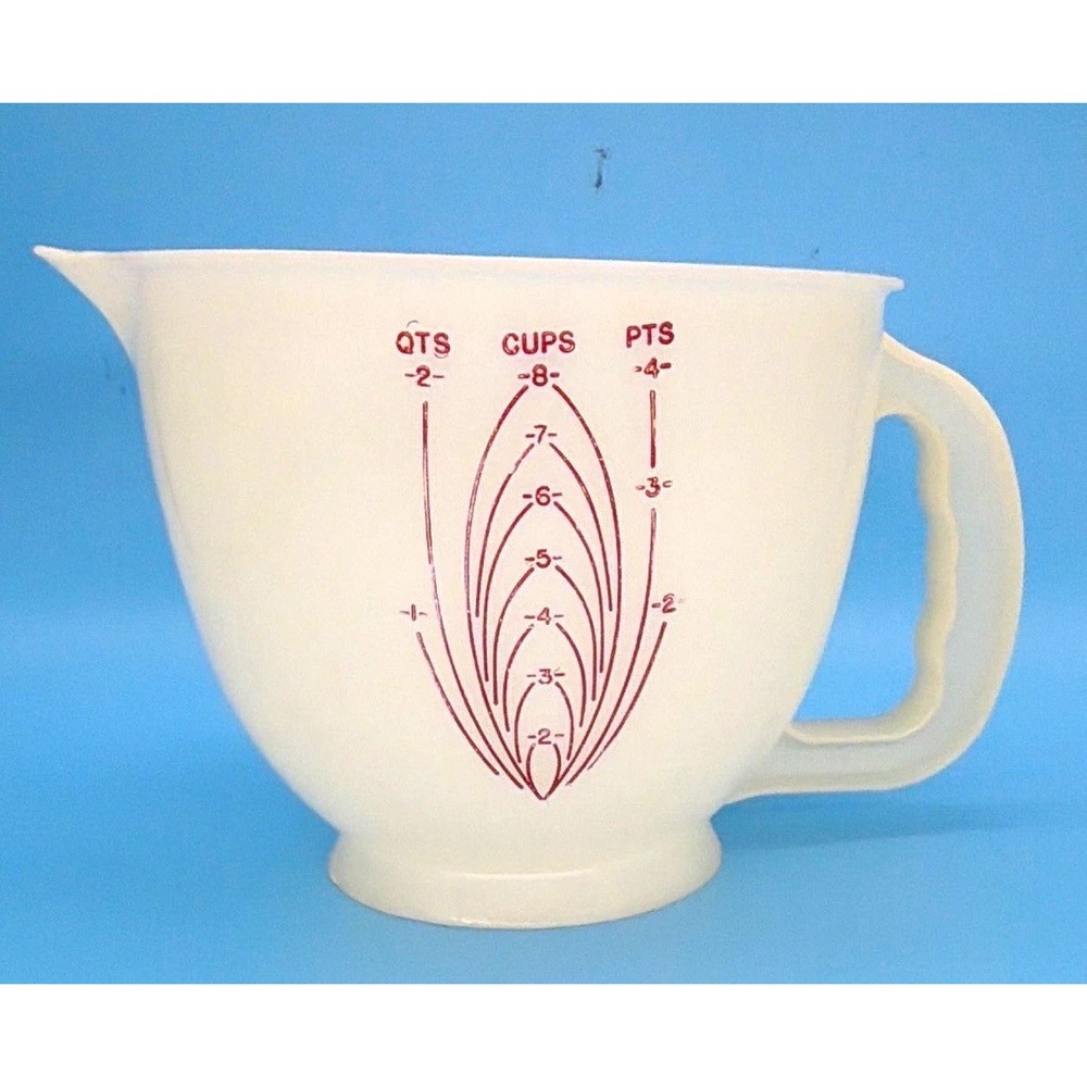 Vintage Tupperware Mix-N-Stor 8 Cup 2 Qt Measuring Pitcher Batter Bowl White